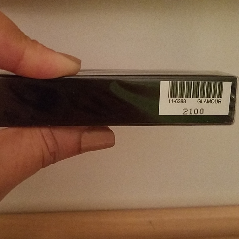 Glamour light up lip gloss